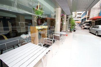 Ideal Pratunam Hotel