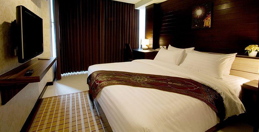Ideal Pratunam Hotel