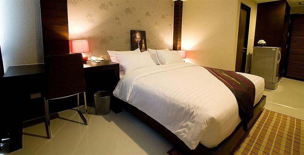 Ideal Pratunam Hotel 3*